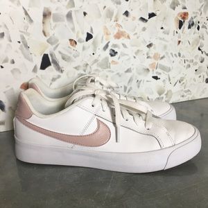 Nike Court Royale Sneakers